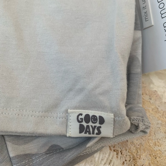 Modern Moments by Gerber Boys Set 12-M - Picture 4 of 11